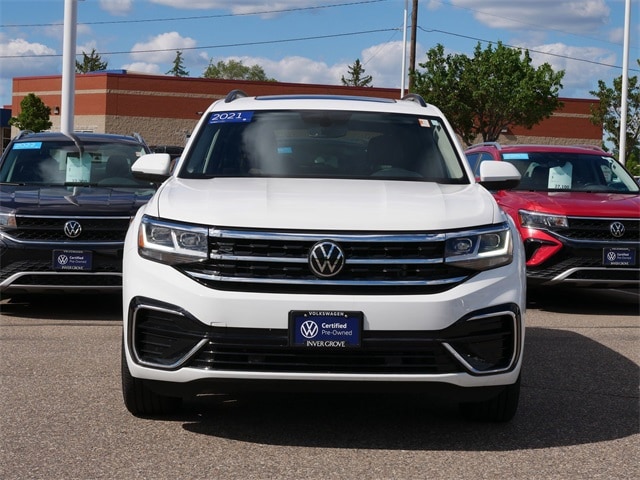 Certified 2021 Volkswagen Atlas SE w/Tech R-Line with VIN 1V2RR2CA1MC610120 for sale in Inver Grove, Minnesota