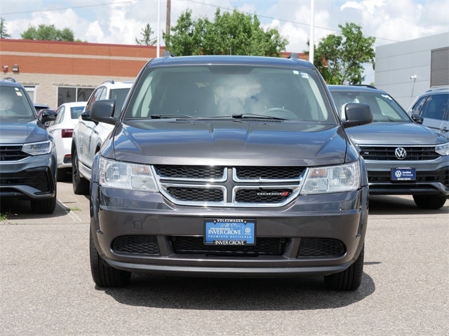Used 2018 Dodge Journey SE with VIN 3C4PDCAB3JT183385 for sale in Inver Grove Heights, Minnesota