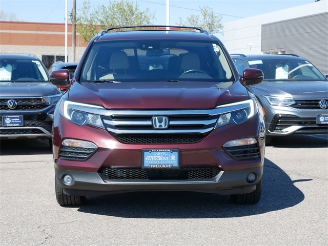 Used 2016 Honda Pilot Elite with VIN 5FNYF6H03GB111324 for sale in Inver Grove, Minnesota
