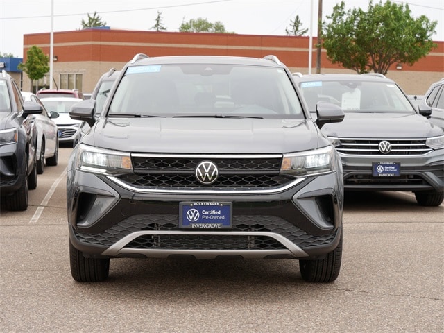 Used 2024 Volkswagen Taos SE with VIN 3VVVX7B24RM054938 for sale in Inver Grove, Minnesota