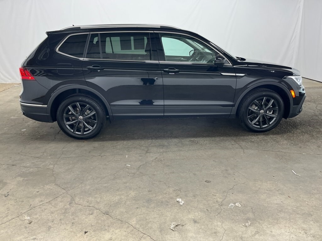 2024 Volkswagen Tiguan SE Wolfsburg Edition photo 4
