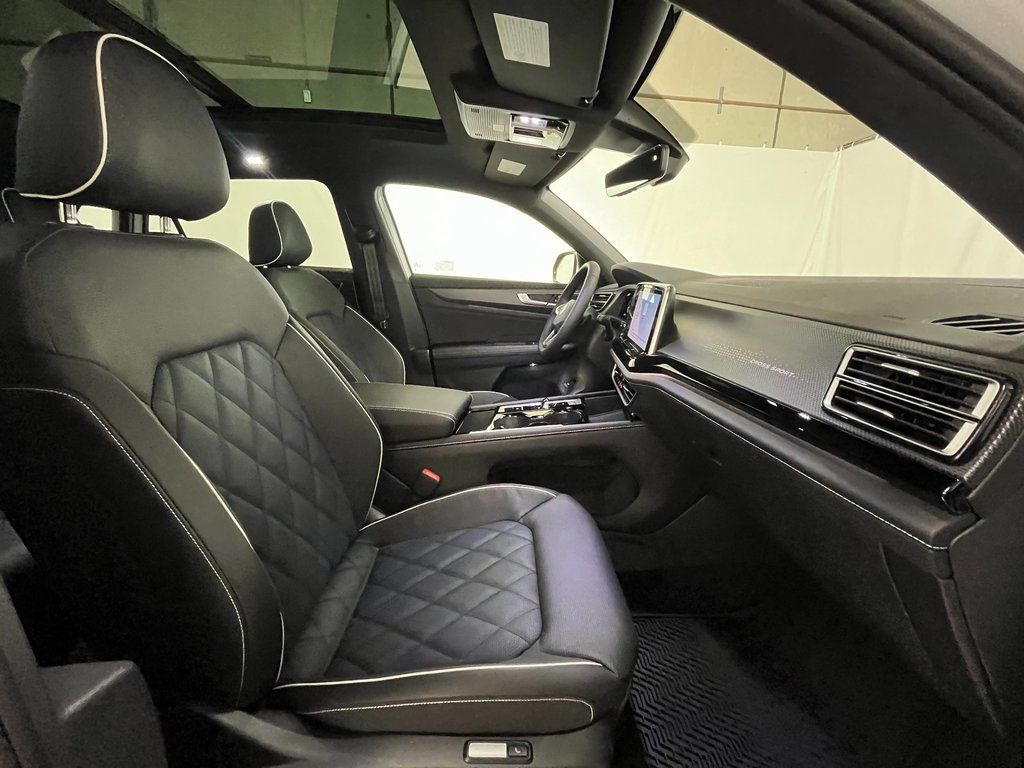 2026 Volkswagen Atlas Cross Sport SEL Premium R-LINE - Photo 14