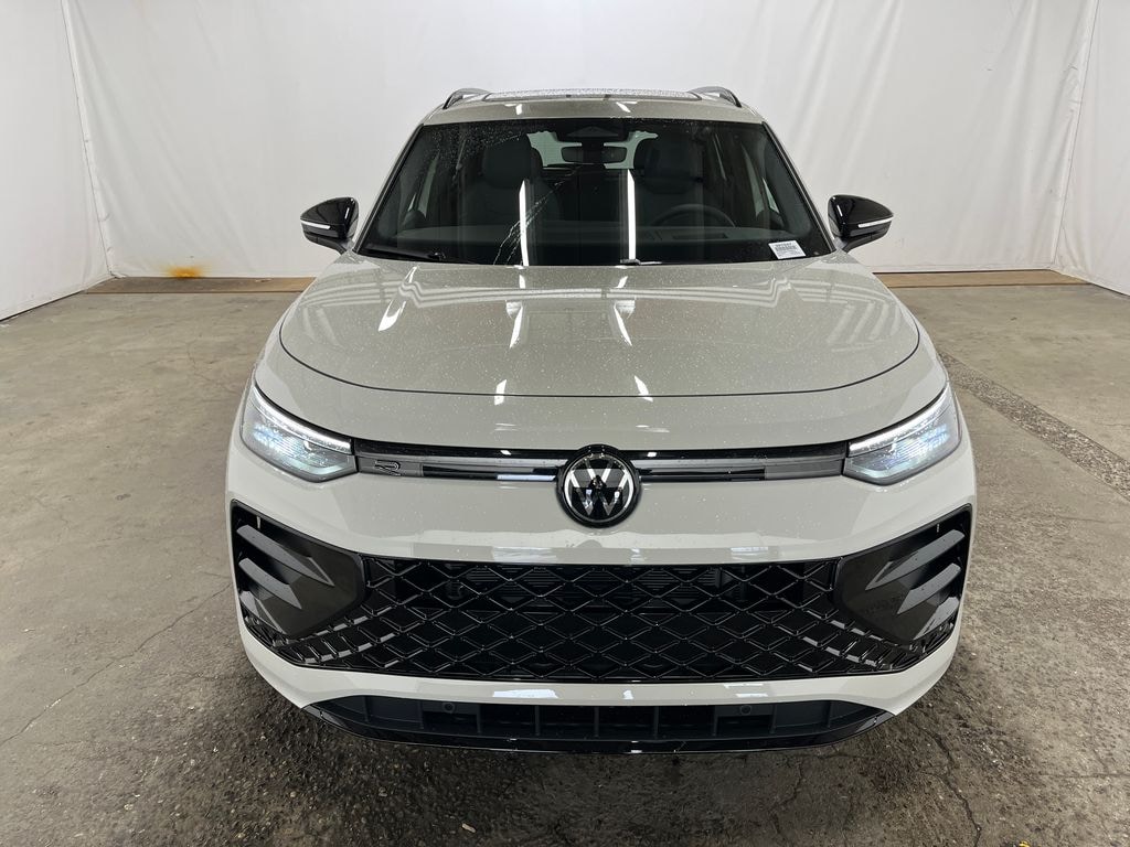 New 2026 Volkswagen Tiguan 2.0T SE R-Line Black SUV