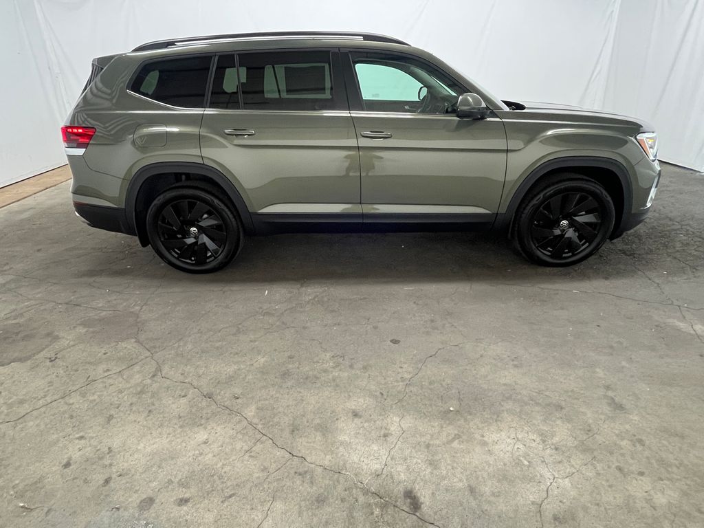 2026 Volkswagen Atlas SE w/Tech - Photo 4