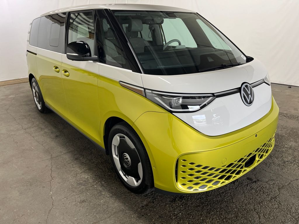 New 2025 Volkswagen ID. Buzz Pro S Plus Minivan/Van