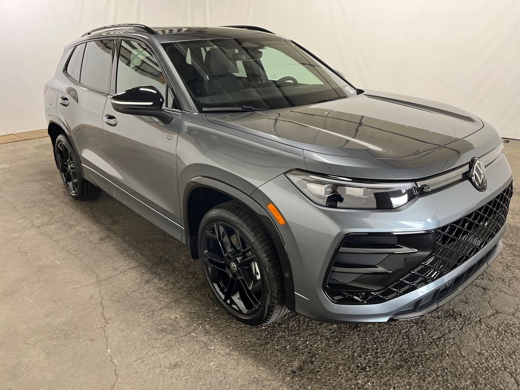 New 2026 Volkswagen Tiguan 2.0T SE R-Line Black SUV