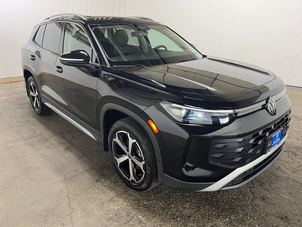 New 2026 Volkswagen Tiguan 2.0T SE SUV