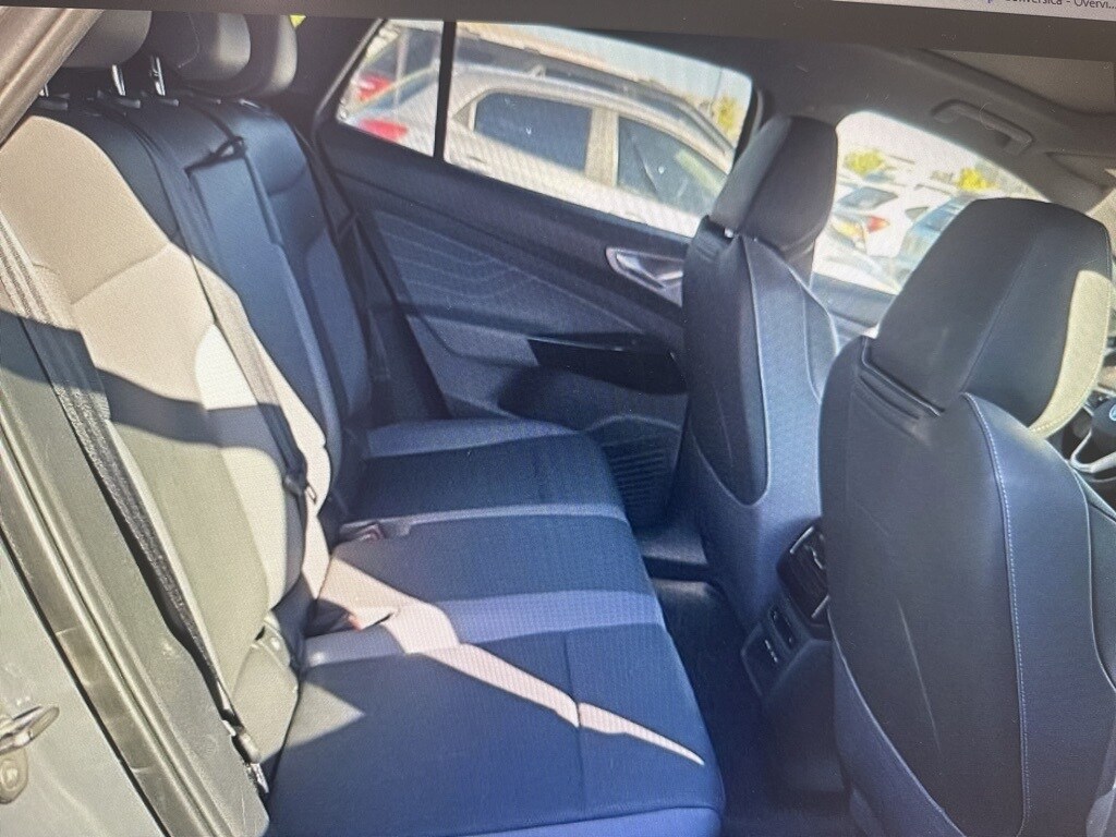 2023 Volkswagen ID.4 Pro Plus photo 4