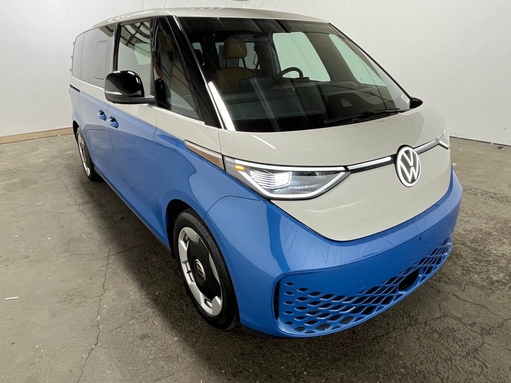 2025 Volkswagen ID. Buzz Pro Plus photo 3