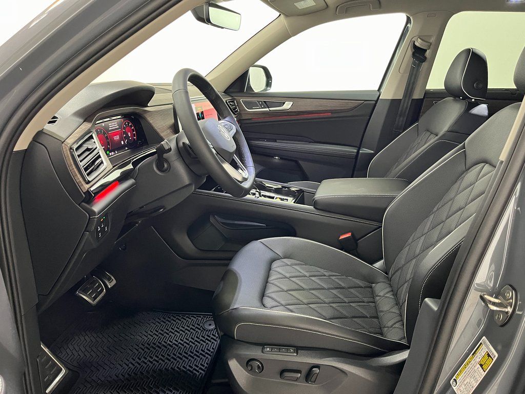 2026 Volkswagen Atlas SEL Premium R-Line - Photo 12