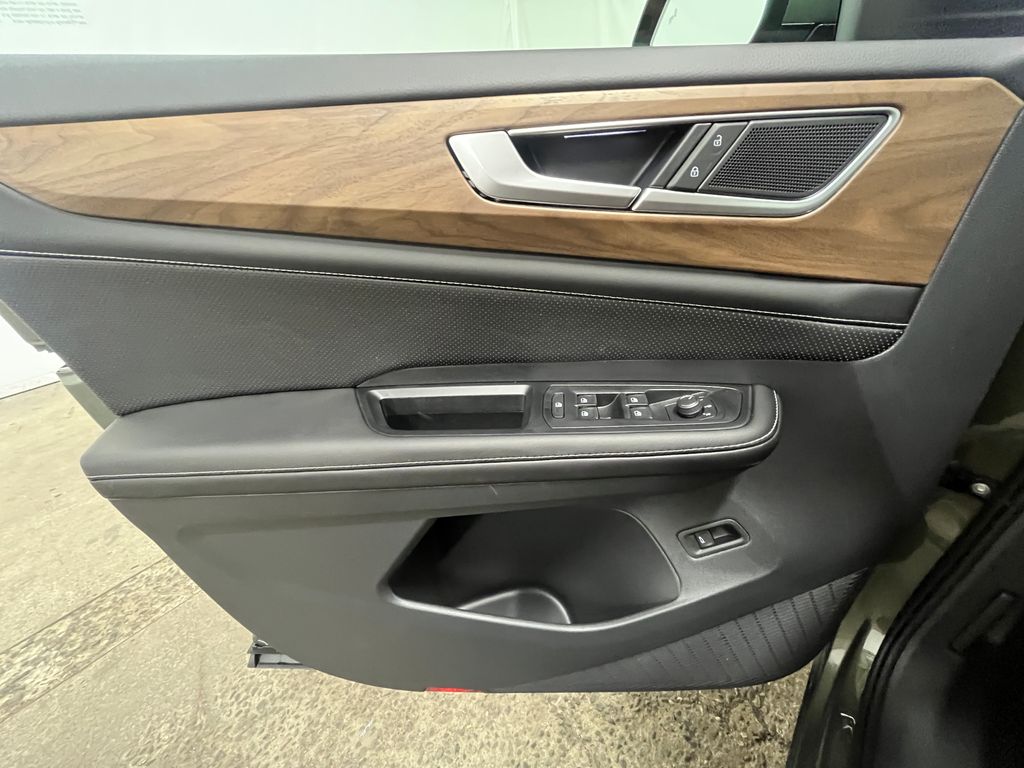 2026 Volkswagen Atlas SE w/Tech - Photo 21