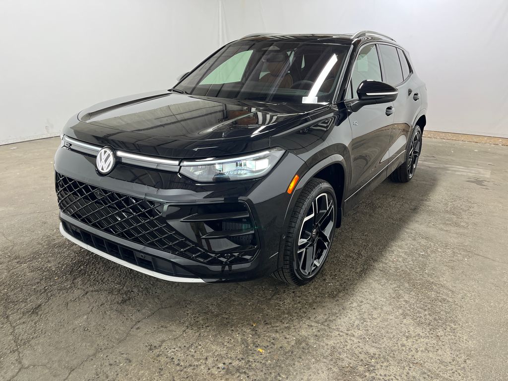 2026 Volkswagen Tiguan 2.0T SEL R-Line Turbo 4Motion's photo