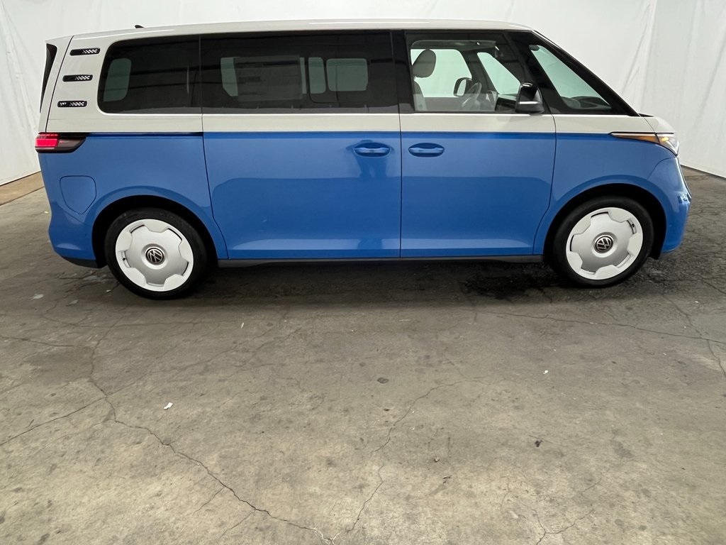 New 2025 Volkswagen ID. Buzz 1st Edition Minivan/Van