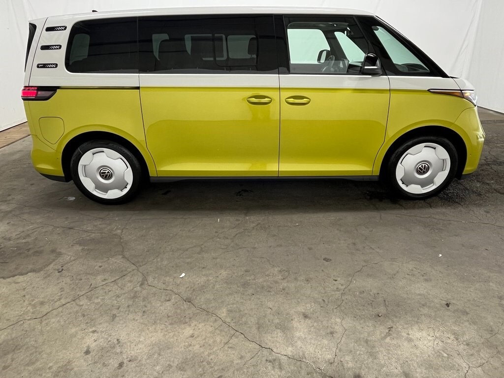 New 2025 Volkswagen ID. Buzz 1st Edition Minivan/Van