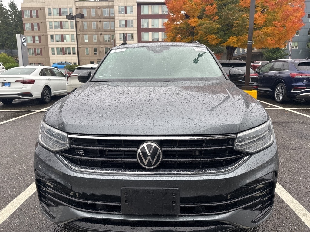 Used 2022 Volkswagen Tiguan 2.0T SE R-Line Black SUV