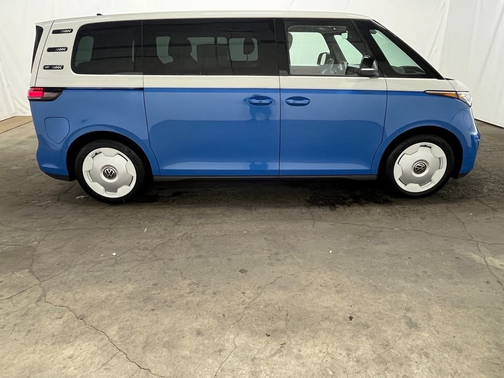 New 2025 Volkswagen ID. Buzz 1st Edition Minivan/Van