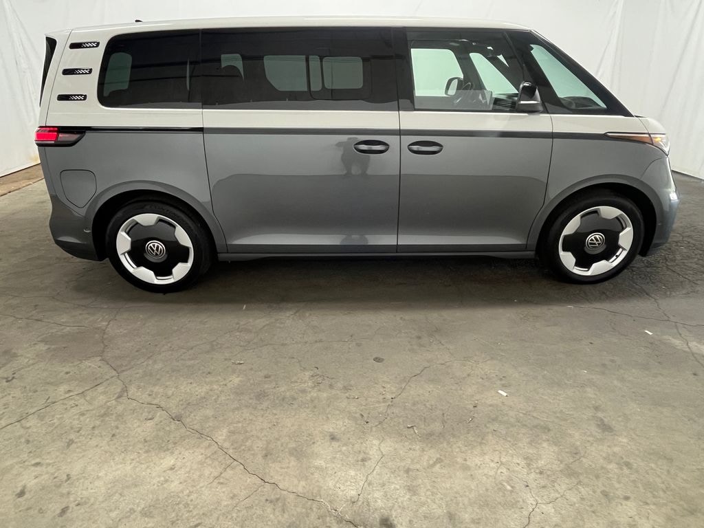 Certified 2025 Volkswagen ID. Buzz Pro S Minivan/Van