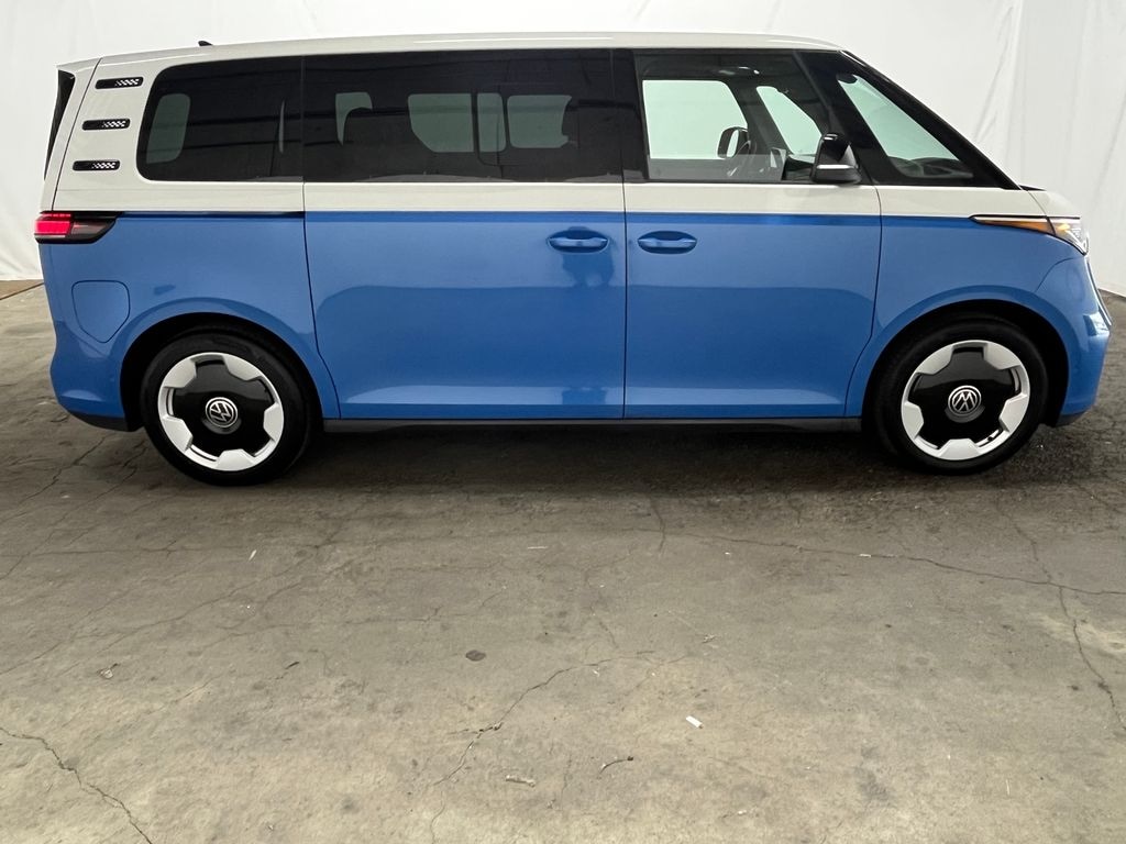 Certified 2025 Volkswagen ID. Buzz Pro S Minivan/Van