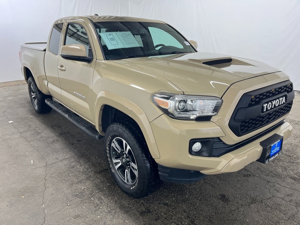 Used 2016 Toyota Tacoma TRD Sport Truck