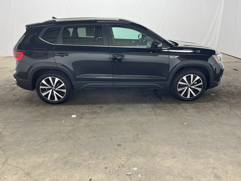 Certified 2022 Volkswagen Taos 1.5T SE SUV