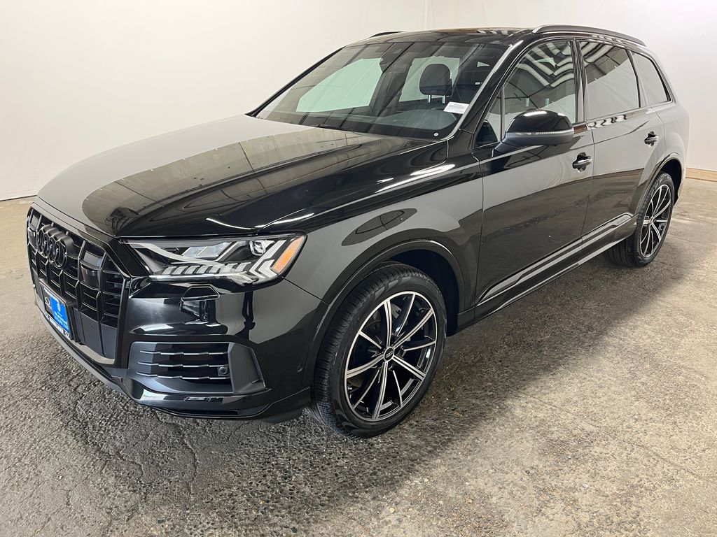 2023 Audi Q7 Premium Plus