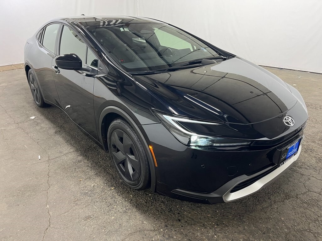 2023 Toyota Prius Prime SE photo 3