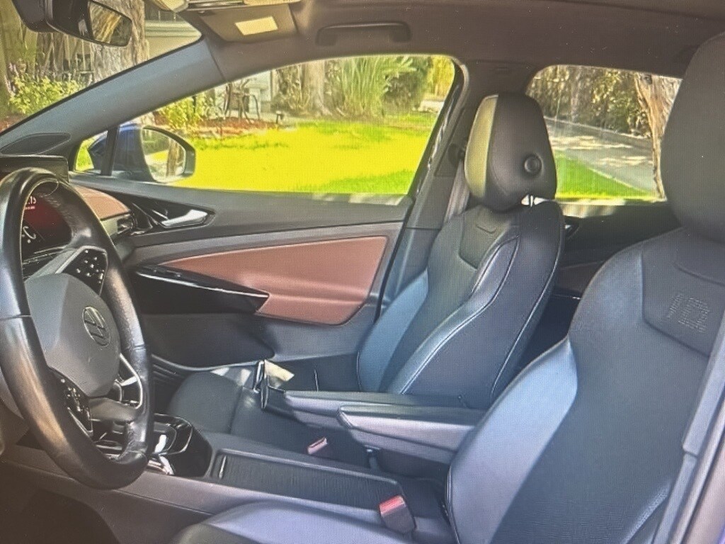 2021 Volkswagen ID.4 Pro S photo 2