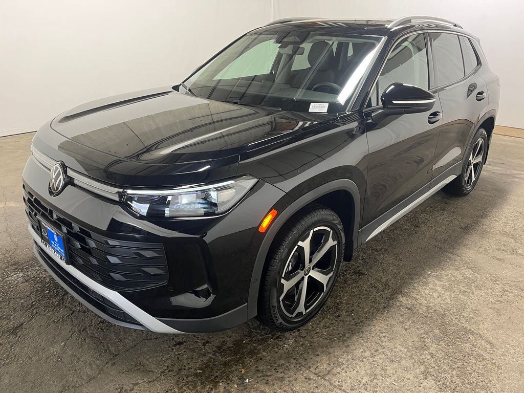 2026 Volkswagen Tiguan 2.0T SE 4Motion's photo