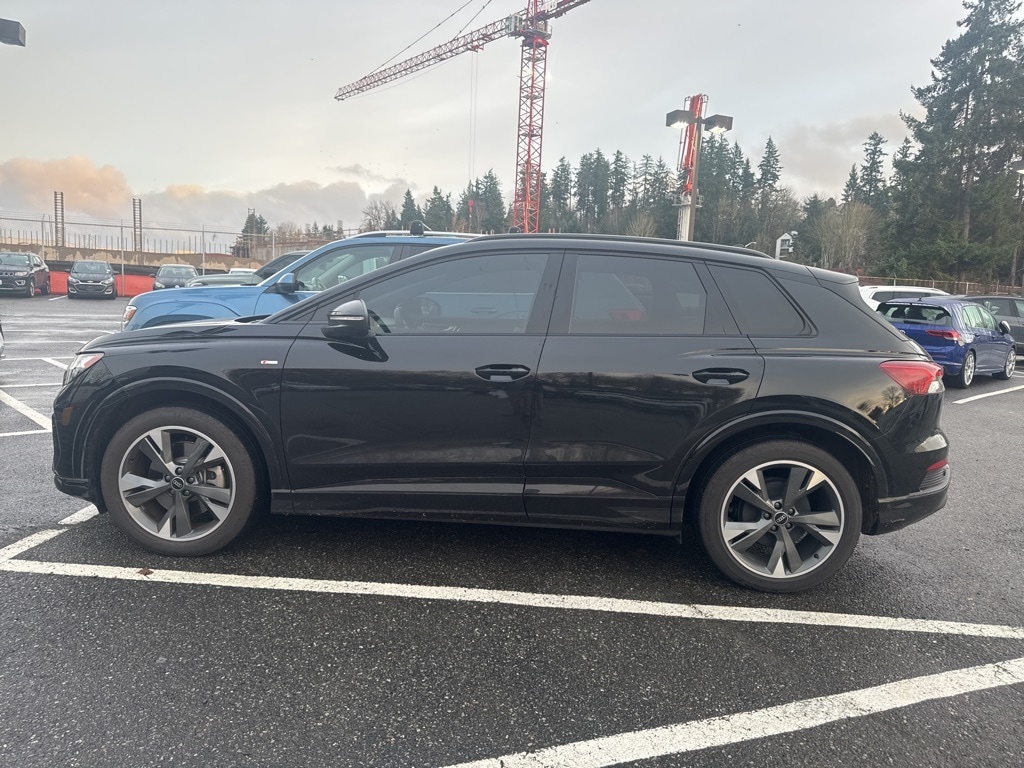 2024 Audi Q4 e-tron Premium Plus's photo