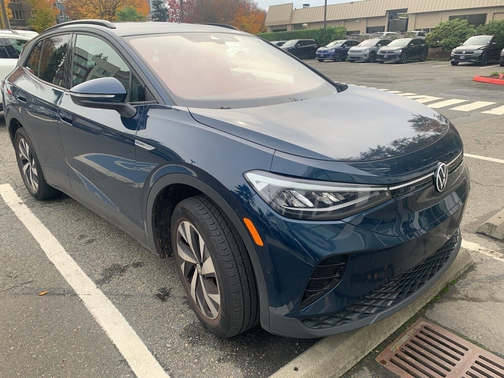 2023 Volkswagen ID.4 Pro photo 3