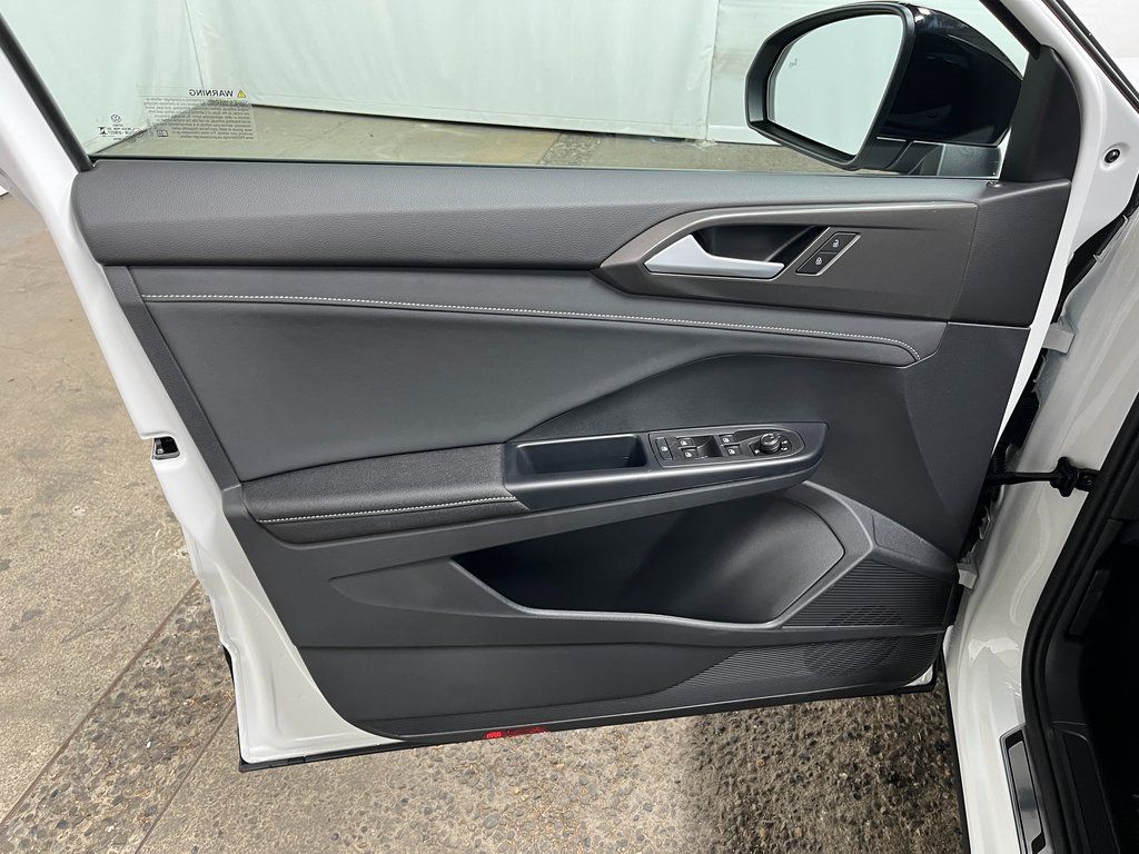2026 Volkswagen Taos SE Black - Photo 21