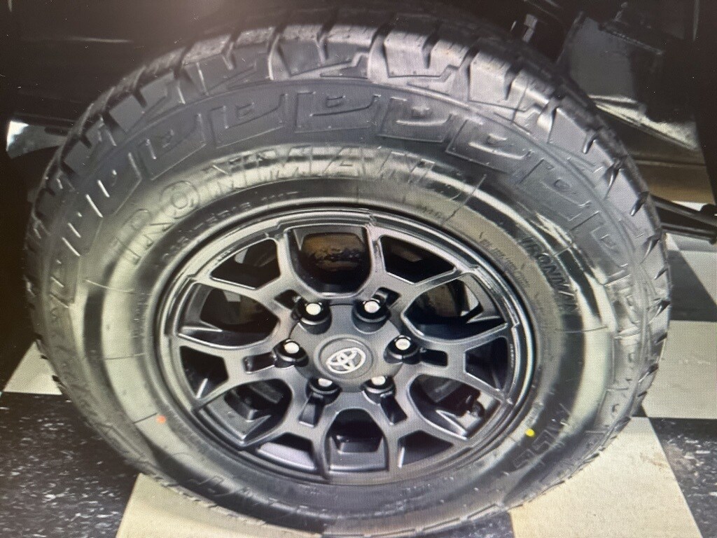 2022 Toyota Tacoma SR5 V6 photo 3