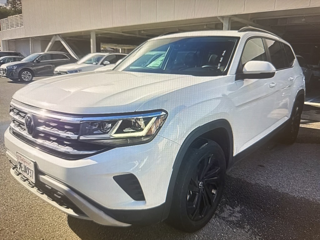 2023 Volkswagen Atlas SE w/Tech