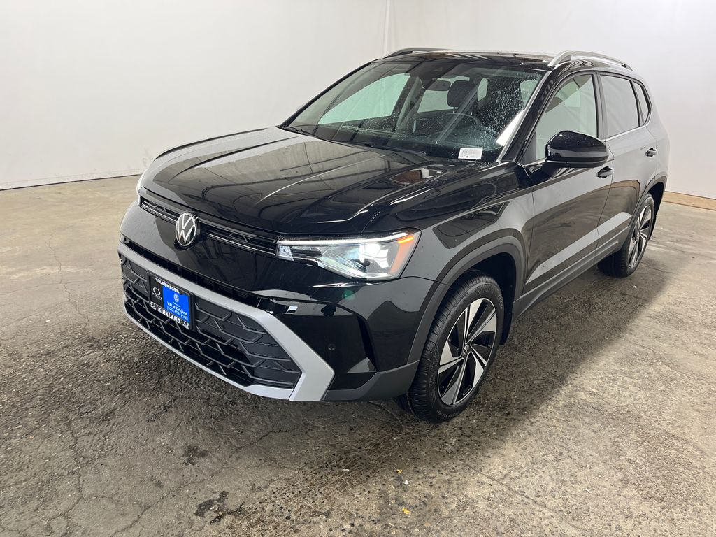 2026 Volkswagen Taos 1.5T SE 4Motion's photo
