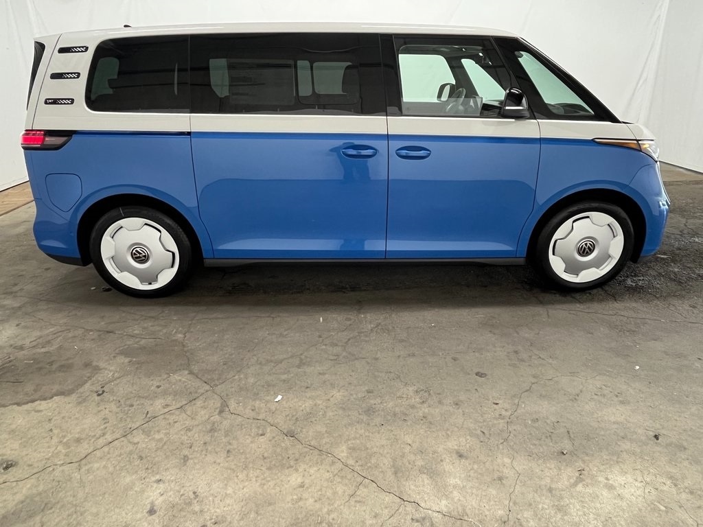 New 2025 Volkswagen ID. Buzz 1st Edition Minivan/Van