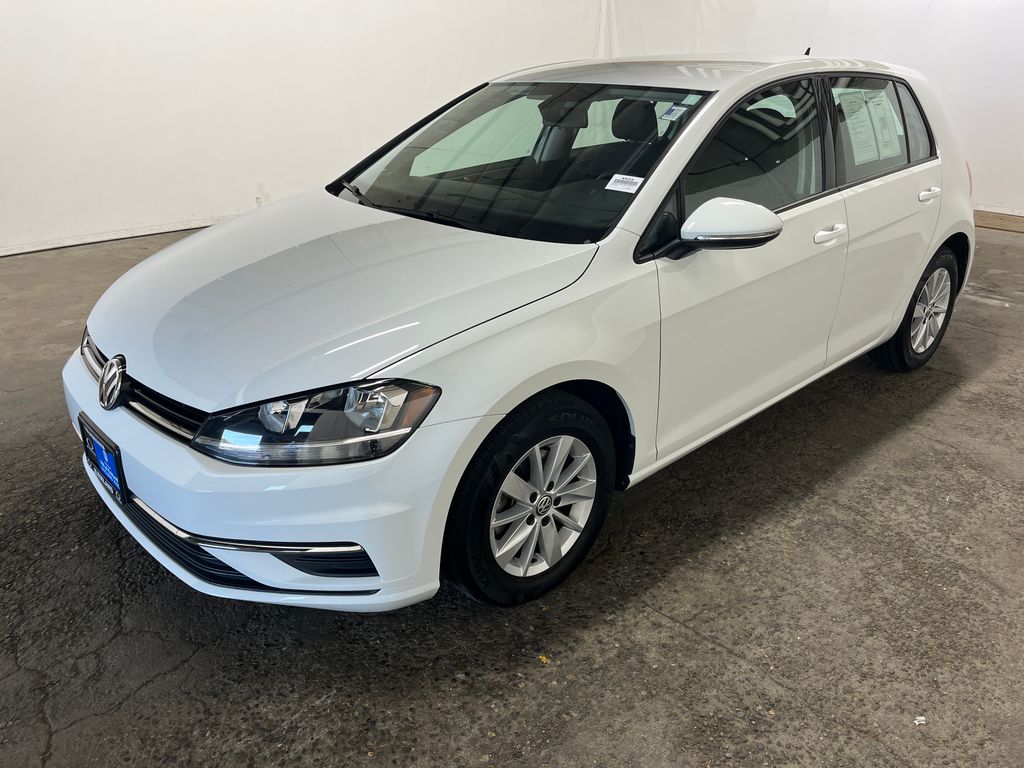 2018 Volkswagen Golf TSI S's photo