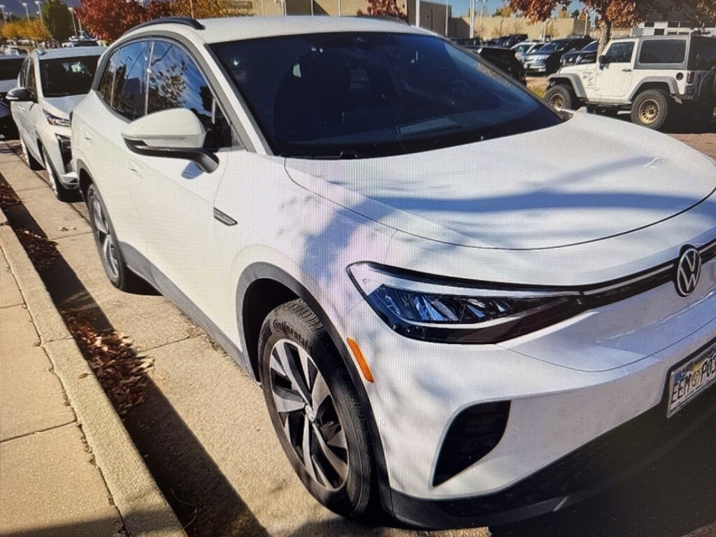 2023 Volkswagen ID.4 Pro photo 2