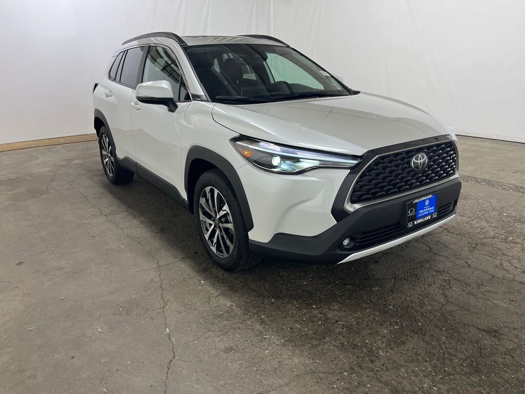Used 2024 Toyota Corolla Cross XLE SUV