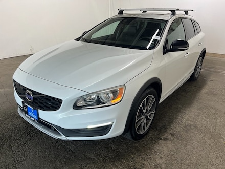 2016 Volvo V60 Cross Country T5 Wagon 2016 Volvo V60 Cross Country T5 Wagon