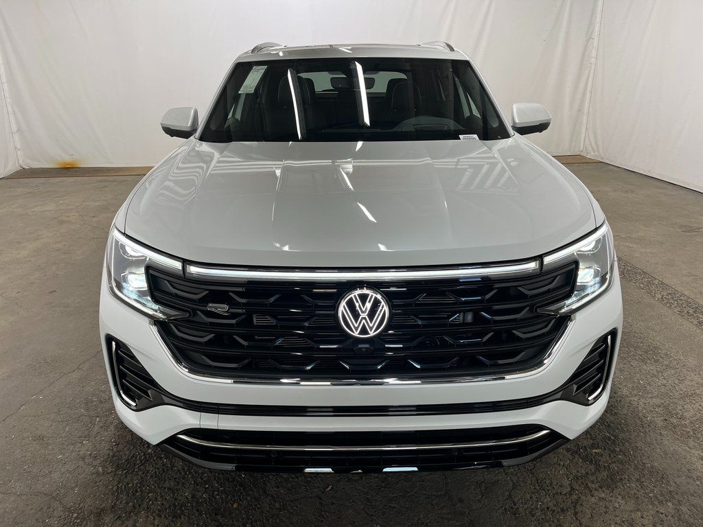 2026 Volkswagen Atlas Cross Sport SEL Premium R-LINE - Photo 2