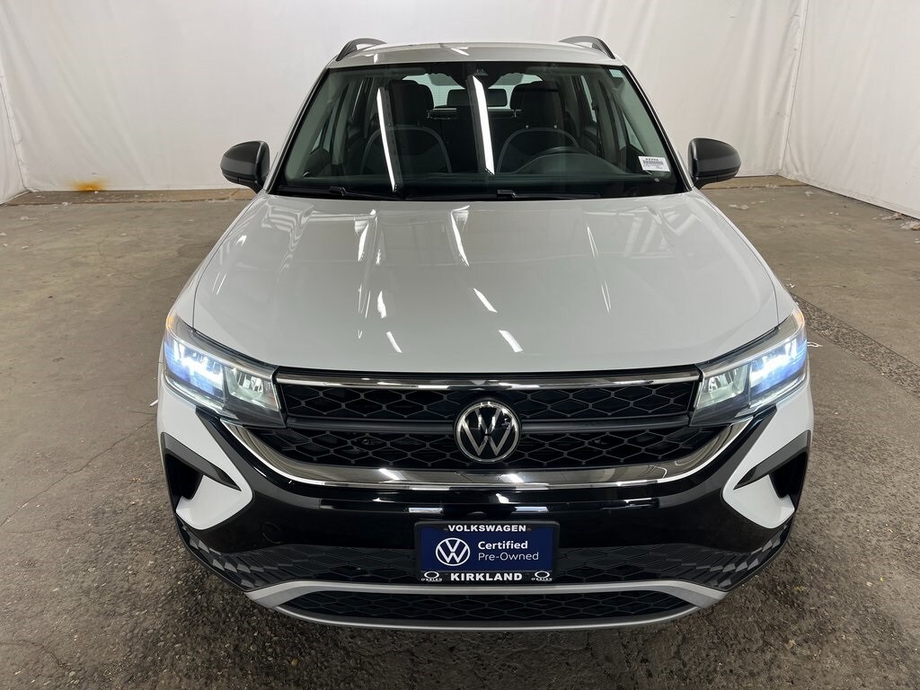 2022 Volkswagen Taos S photo 2