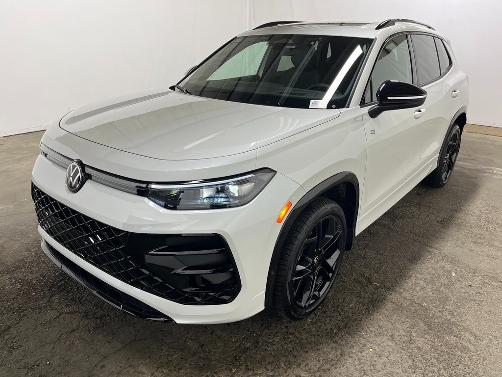 New 2026 Volkswagen Tiguan 2.0T SE R-Line Black SUV