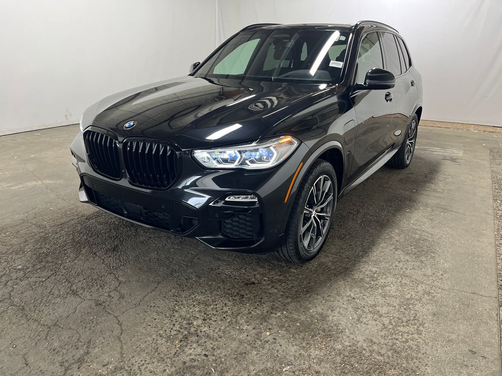 2021 BMW X5 xDrive45e's photo
