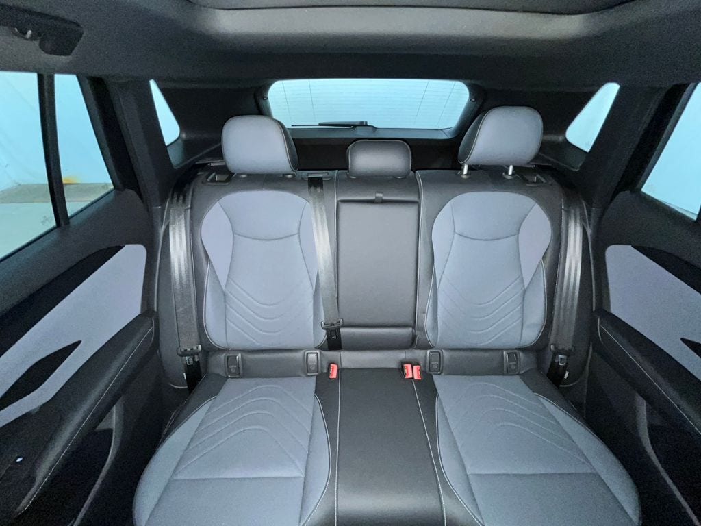 2026 Volkswagen Tiguan SE R-LINE BLACK - Photo 18
