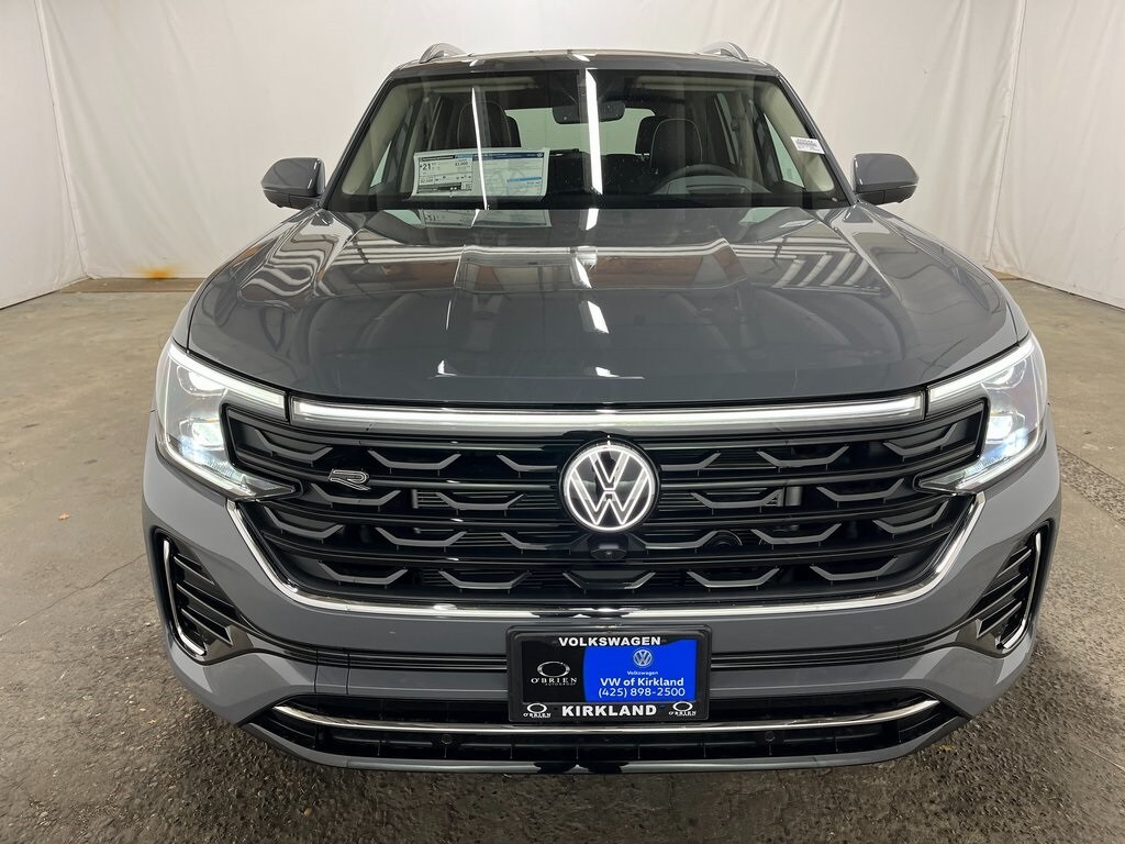 2025 Volkswagen Atlas SEL Premium R-Line photo 2