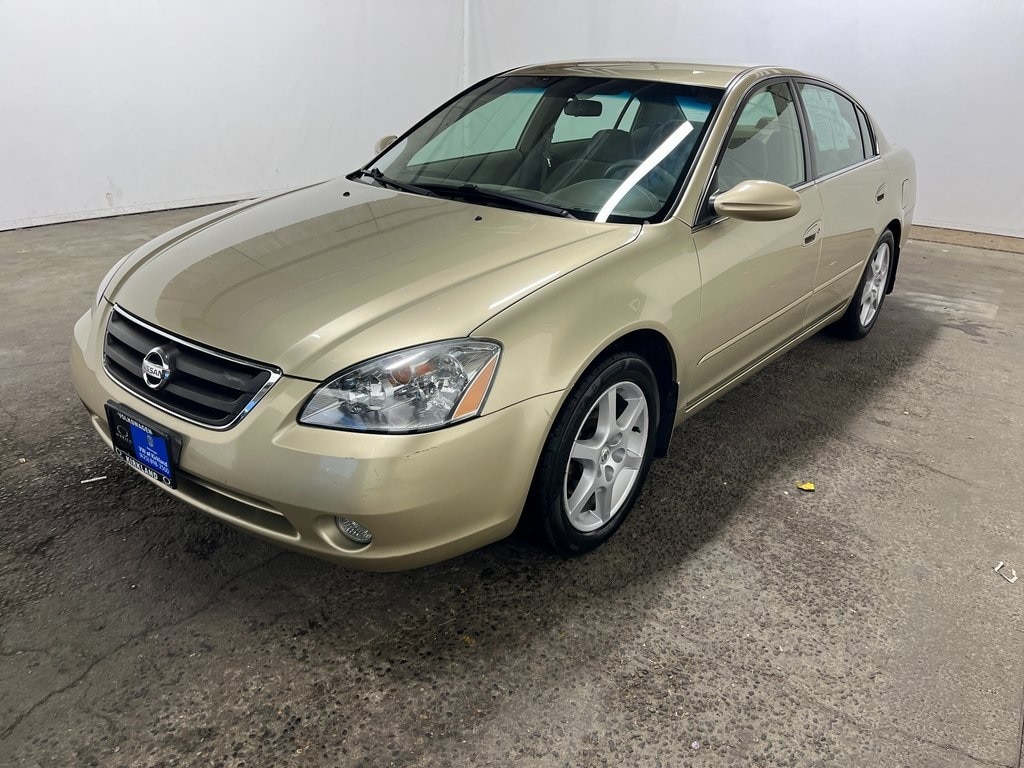 2003 Nissan Altima SE's photo