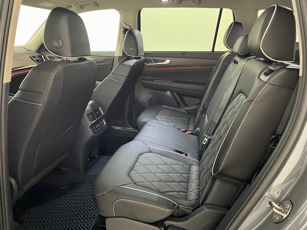 2026 Volkswagen Atlas SEL Premium R-Line - Photo 13