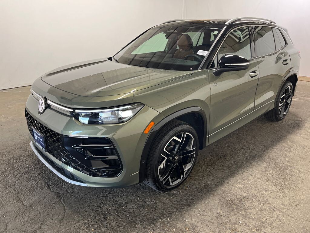 Certified 2026 Volkswagen Tiguan 2.0T SEL R-Line Turbo SUV