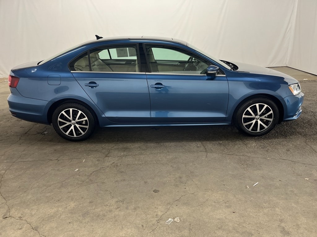 Used 2017 Volkswagen Jetta 1.4T SE Sedan