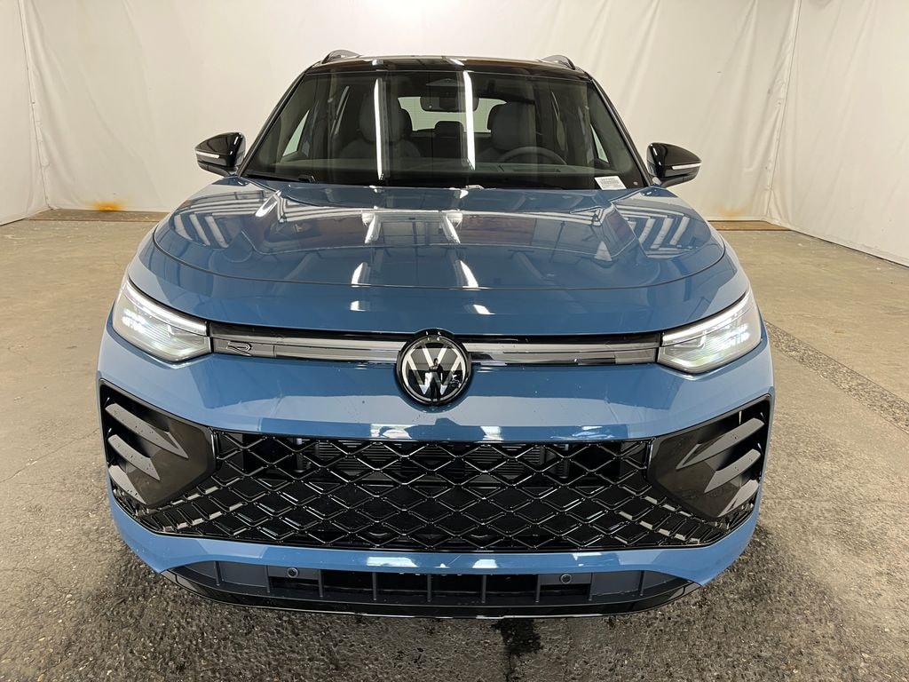 New 2026 Volkswagen Tiguan 2.0T SE R-Line Black SUV